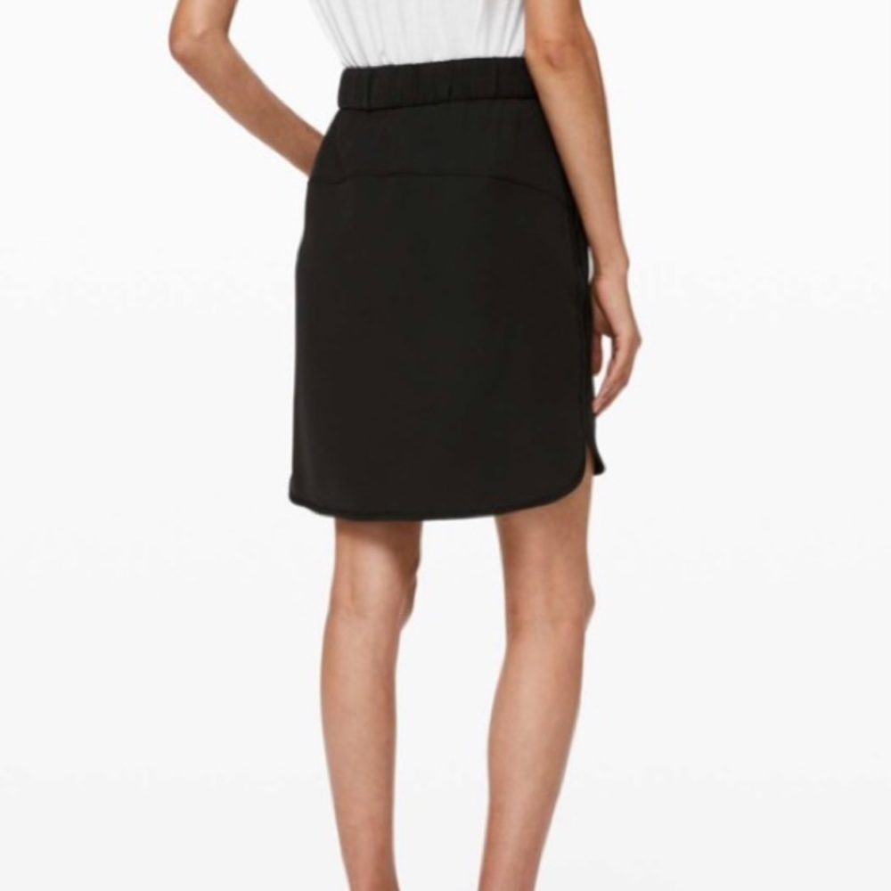 Lulu Lemon On The Fly Skirt 21”
